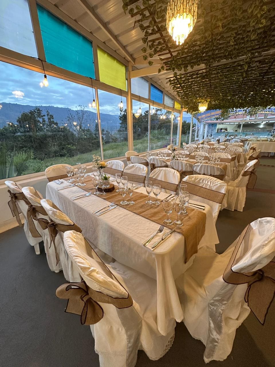 Piscina y zona de recreo